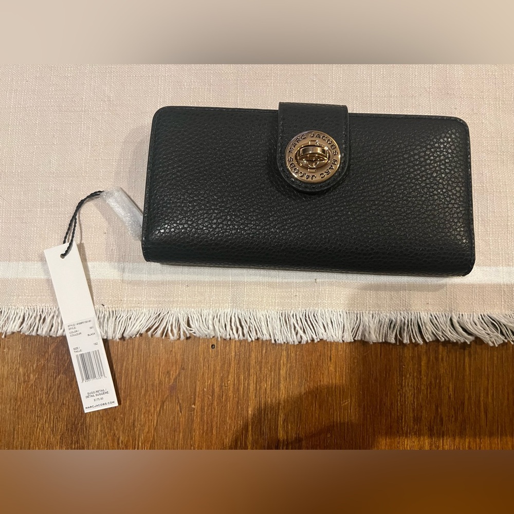 Marc Jacobs Black Textured Wallet